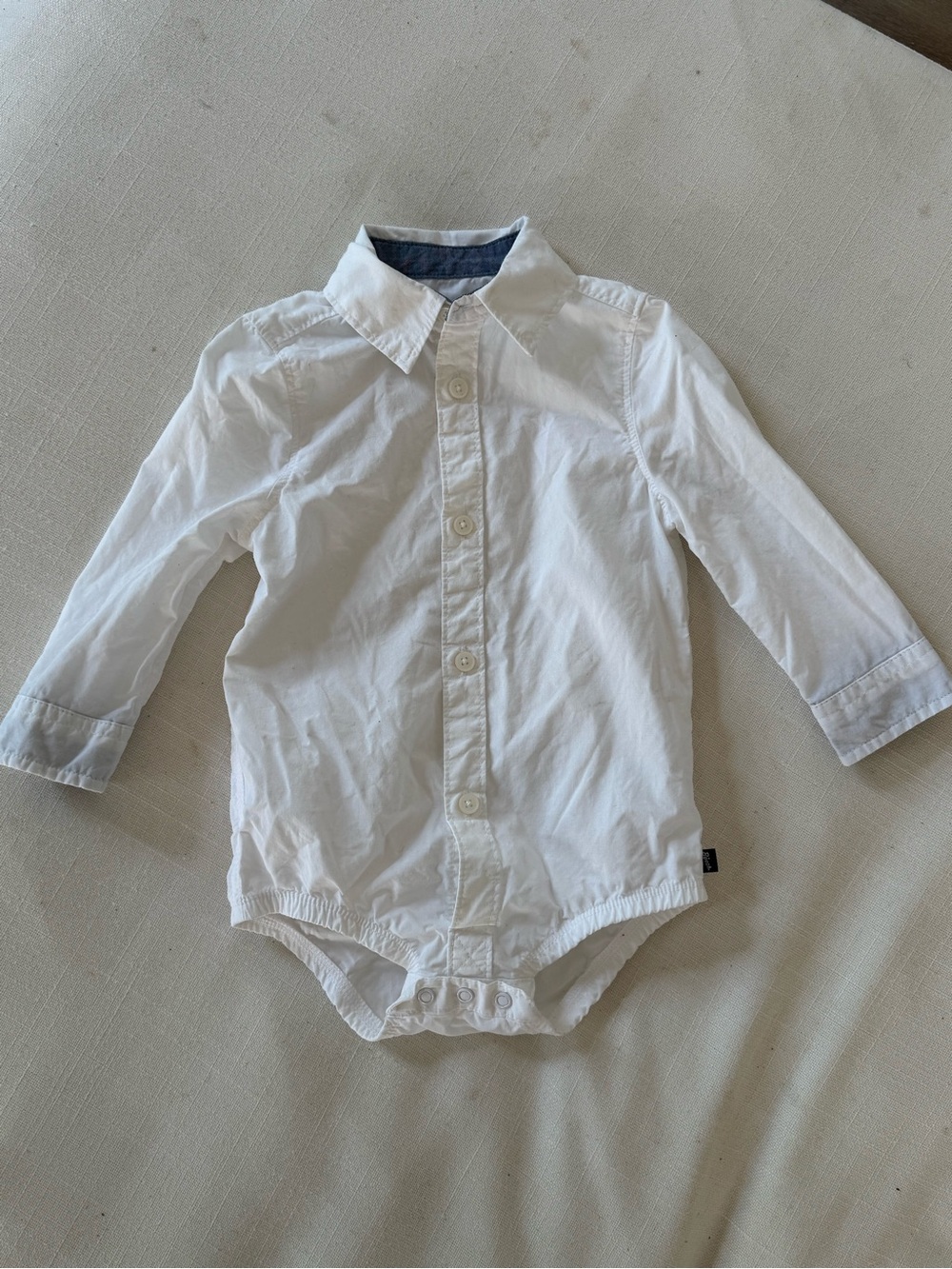 Carters OshKosh button down long sleeve bodysuit 18 month Worn once